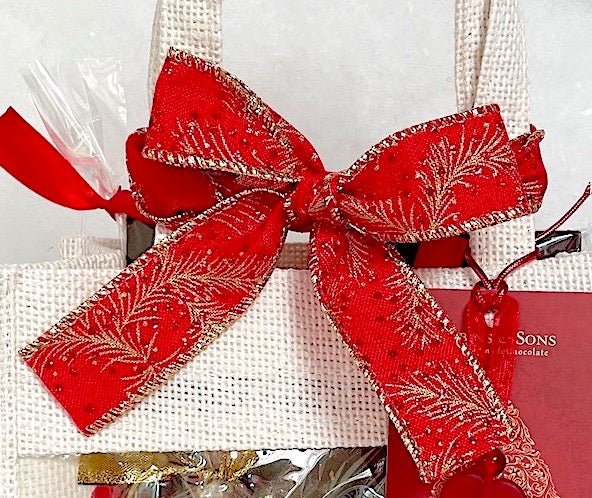 Christmas Ruby Gift Bag - Milk & White